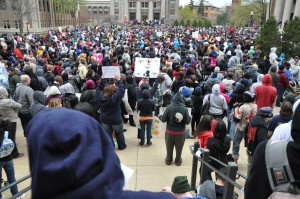 Rally.Crowd2